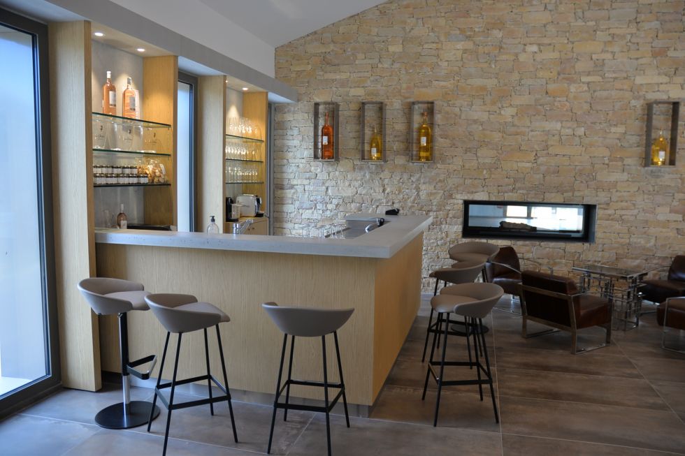 Conception et réalisation de l'agencement d'un Chai à Cassis